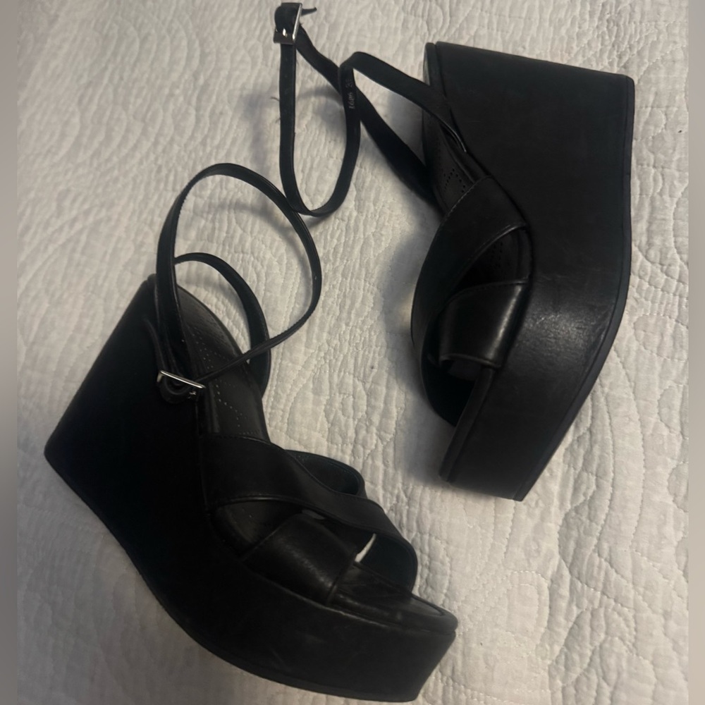 Freelance size 5 Black Chunky Platform Sandals with Ankle Straps